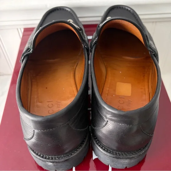 Gucci Black Leather Loafers with Green and Red Accents - Picture 3 of 6